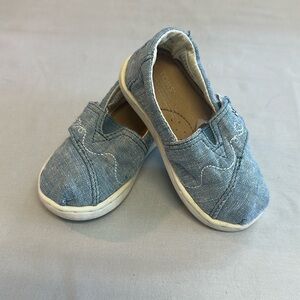 Toms - Classic Alpargata canvas shoes with Bee design and velcro closure